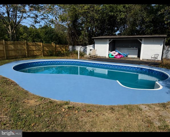 77 FOREST LANE RD, Fredericksburg, VA 22405