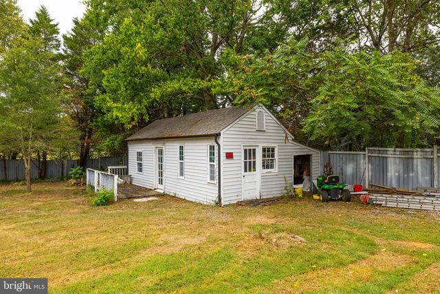 77 FOREST LANE RD, Fredericksburg, VA 22405