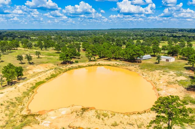 212 Meuth Cemetery RD, Red Rock, TX 78662