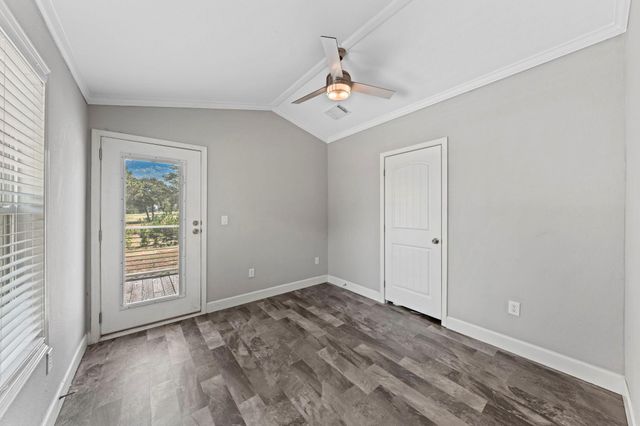 212 Meuth Cemetery RD, Red Rock, TX 78662