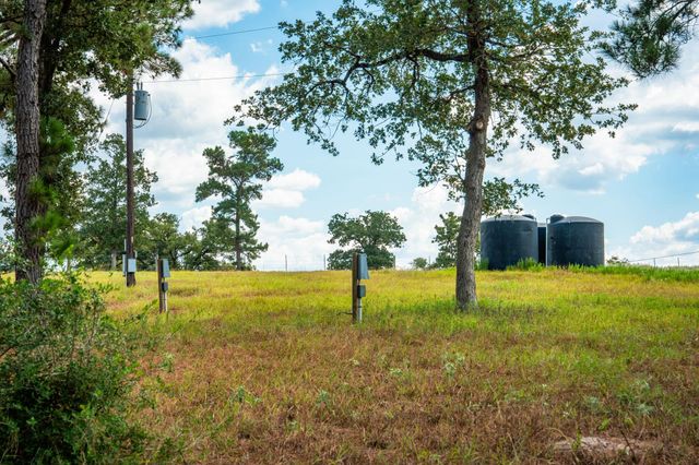 212 Meuth Cemetery RD, Red Rock, TX 78662