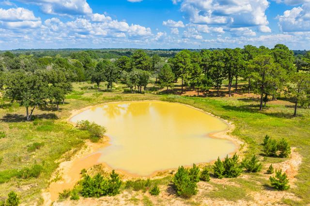 212 Meuth Cemetery RD, Red Rock, TX 78662