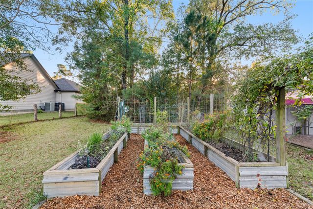 11523 Oak Springs Drive, Willis, TX 77378