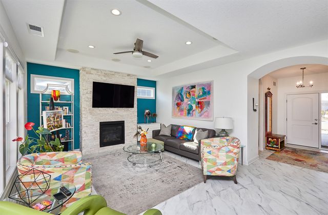 9970 Alexander Circle, West Des Moines, IA 50266