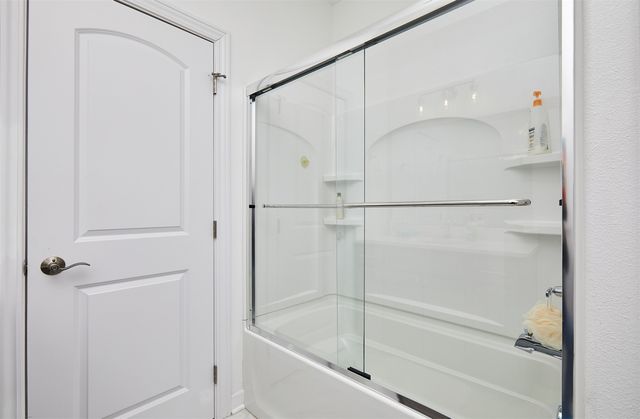 9970 Alexander Circle, West Des Moines, IA 50266