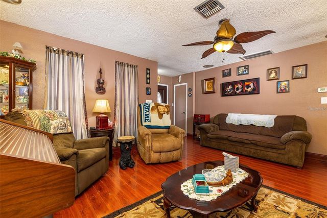 12095 102ND AVENUE, Seminole, FL 33778