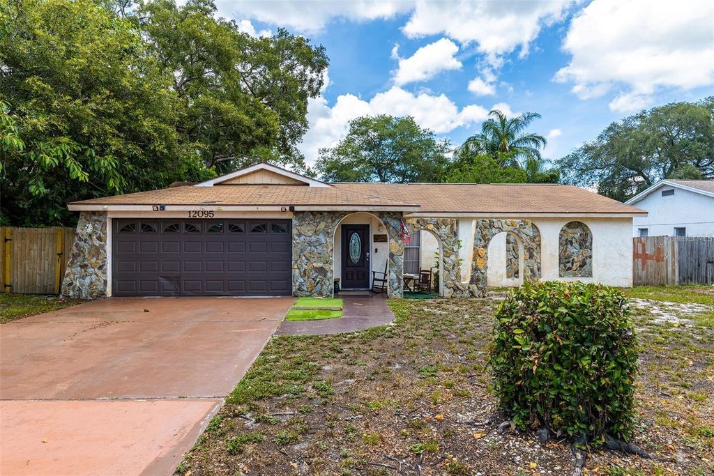12095 102ND AVENUE, Seminole, FL 33778