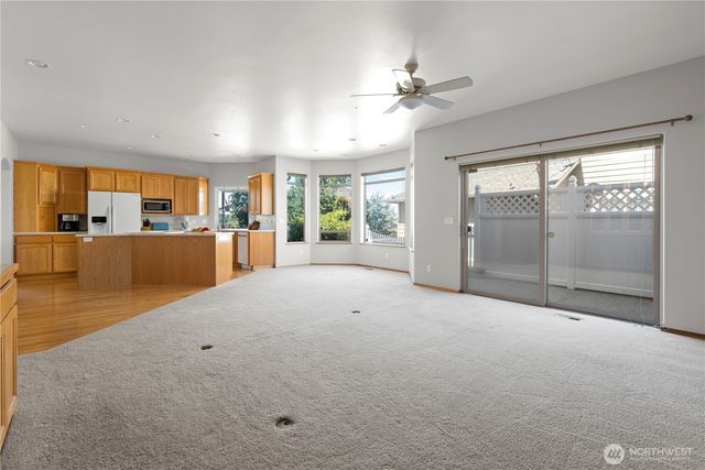 2175 SW Rock Rose Drive, Oak Harbor, WA 98277