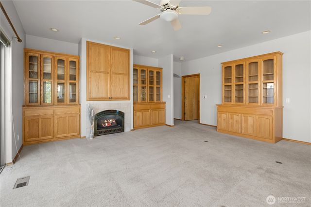 2175 SW Rock Rose Drive, Oak Harbor, WA 98277