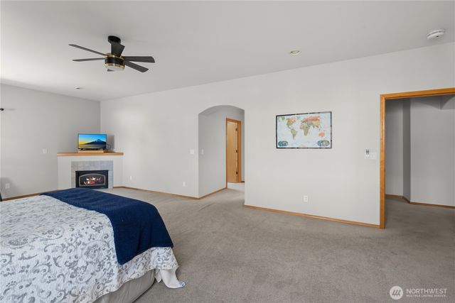 2175 SW Rock Rose Drive, Oak Harbor, WA 98277