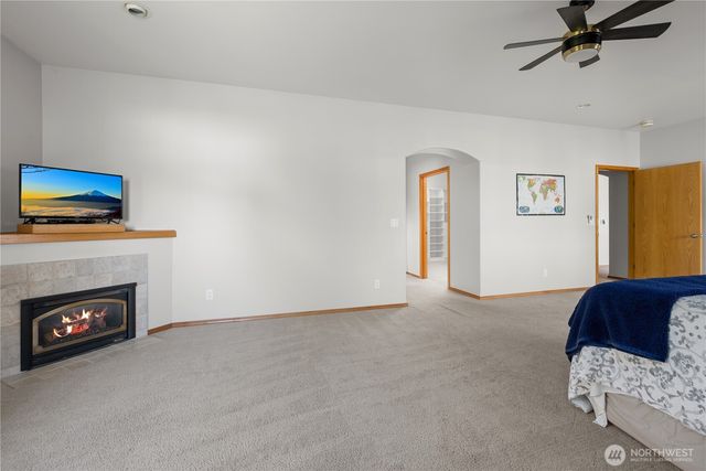 2175 SW Rock Rose Drive, Oak Harbor, WA 98277