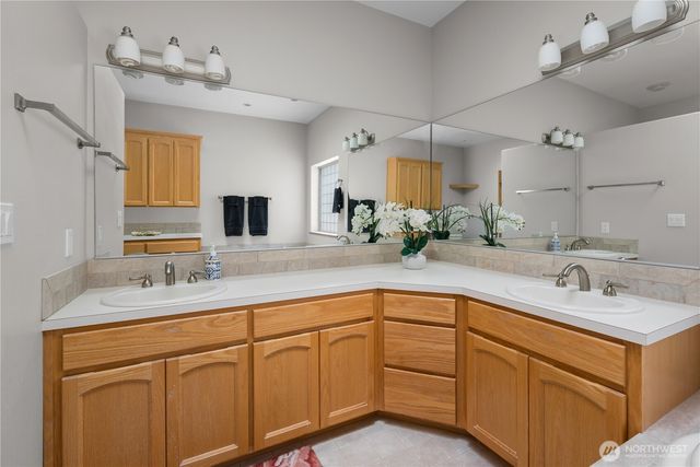 2175 SW Rock Rose Drive, Oak Harbor, WA 98277
