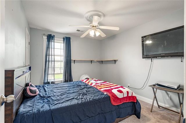 20865 Poplar Court, Spring Hill, KS 66083