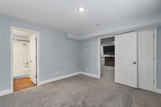20865 Poplar Court, Spring Hill, KS 66083