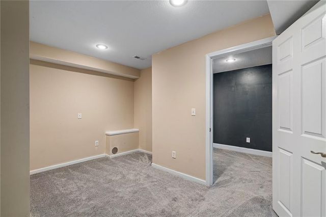 20865 Poplar Court, Spring Hill, KS 66083