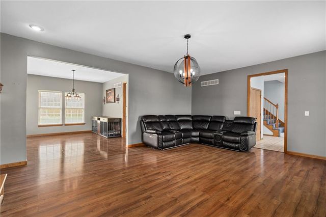 20865 Poplar Court, Spring Hill, KS 66083