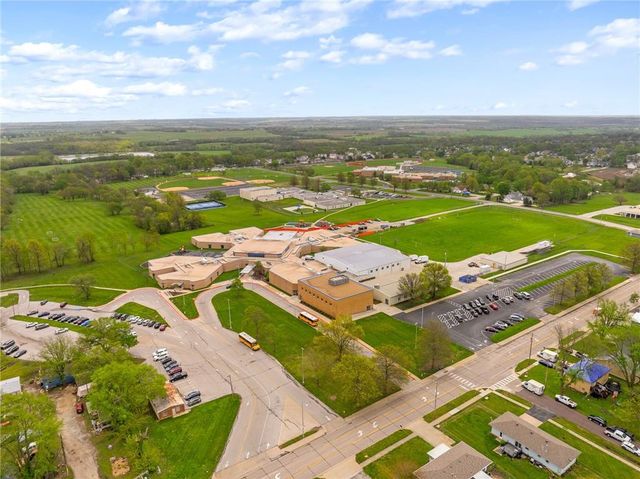 20865 Poplar Court, Spring Hill, KS 66083