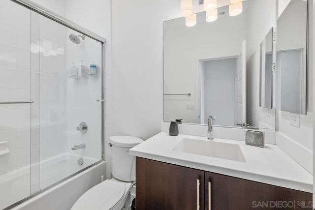 2622 Aperture Cir, San Diego, CA 92108