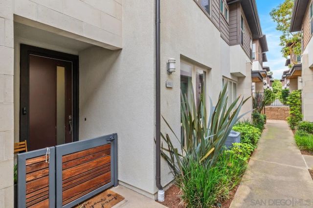 2622 Aperture Cir, San Diego, CA 92108