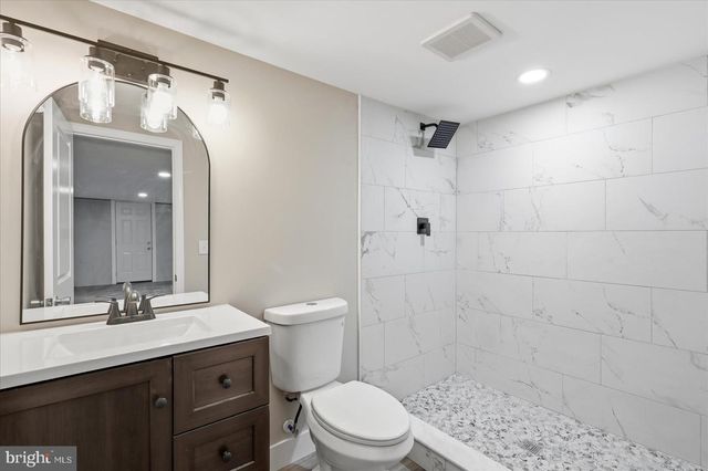 210 MOUNTAIN RD, Linthicum Heights, MD 21090