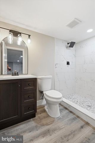 210 MOUNTAIN RD, Linthicum Heights, MD 21090