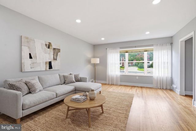 210 MOUNTAIN RD, Linthicum Heights, MD 21090