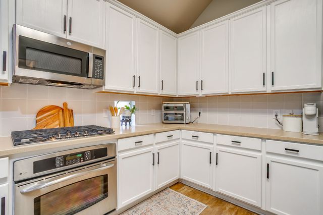 3925 Glenwyck Drive, North Richland Hills, TX 76180