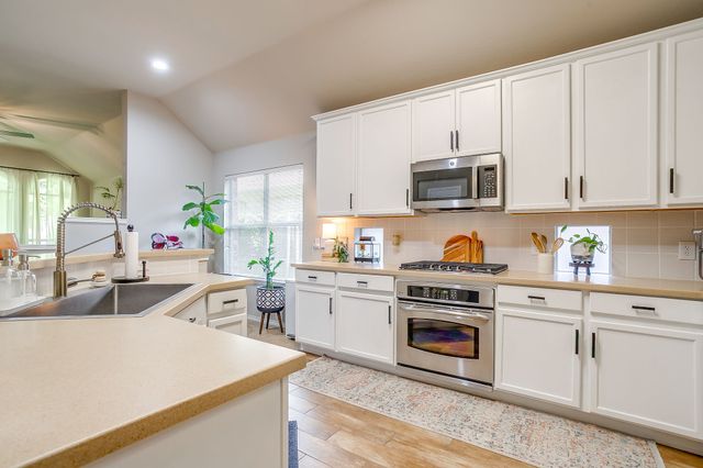3925 Glenwyck Drive, North Richland Hills, TX 76180