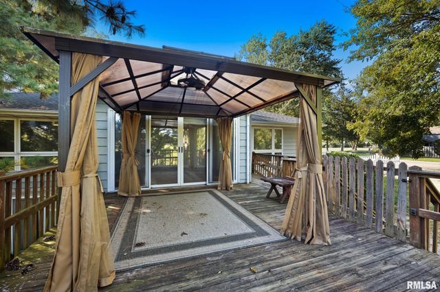 1315 STRAESSER Lane, Creve Coeur, IL 61610