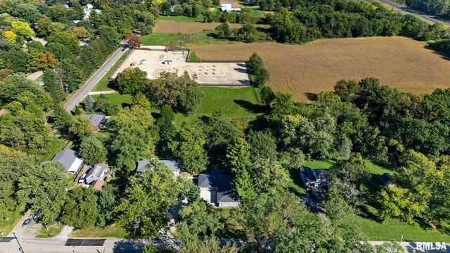 1315 STRAESSER Lane, Creve Coeur, IL 61610