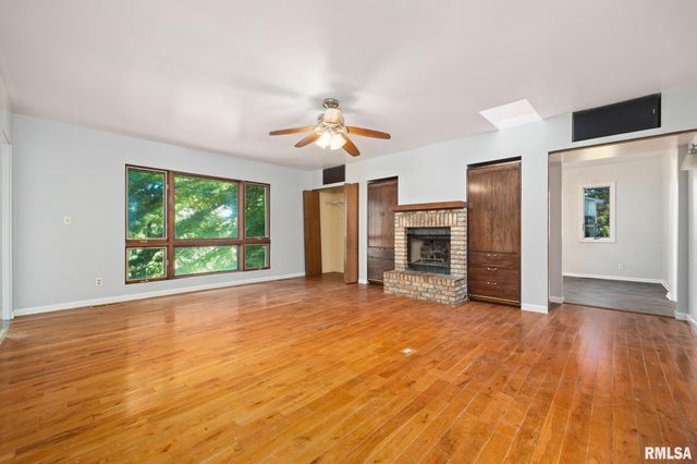 1315 STRAESSER Lane, Creve Coeur, IL 61610