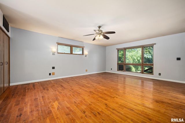 1315 STRAESSER Lane, Creve Coeur, IL 61610