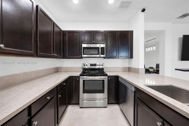 20674 NE 2nd Ct, Miami, FL 33179