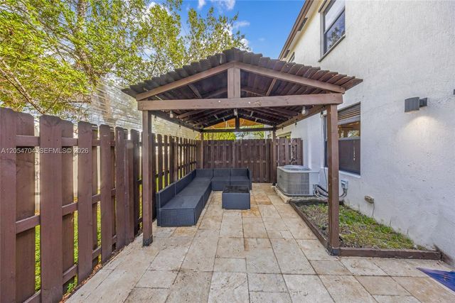 20674 NE 2nd Ct, Miami, FL 33179