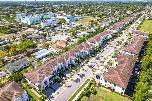 20674 NE 2nd Ct, Miami, FL 33179