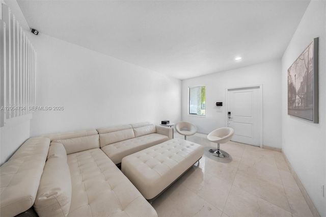 20674 NE 2nd Ct, Miami, FL 33179