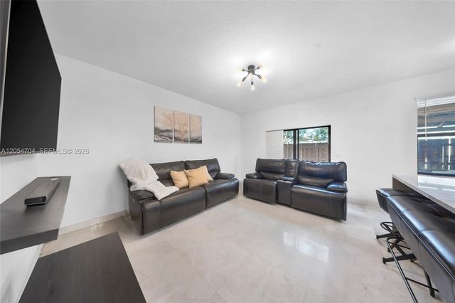 20674 NE 2nd Ct, Miami, FL 33179