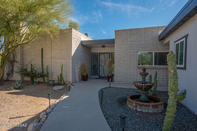 1129 W Middleton Road, Tucson, AZ 85704