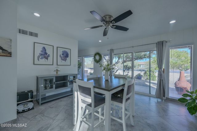 1129 W Middleton Road, Tucson, AZ 85704