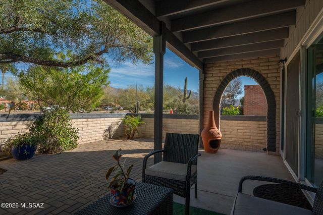 1129 W Middleton Road, Tucson, AZ 85704