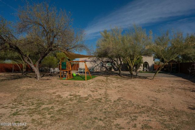 1129 W Middleton Road, Tucson, AZ 85704