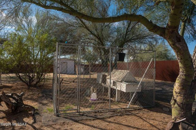 1129 W Middleton Road, Tucson, AZ 85704