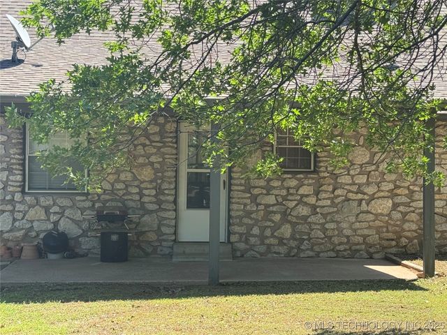 909 Bayshore Drive, Sand Springs, OK 74063