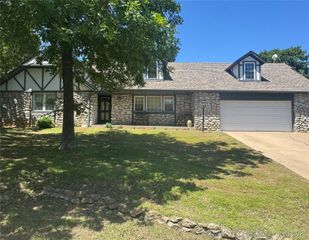 909 Bayshore Drive, Sand Springs, OK 74063