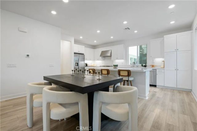 26799 Keystone Loop, Valencia, CA 91381