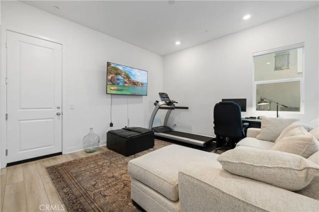 26799 Keystone Loop, Valencia, CA 91381