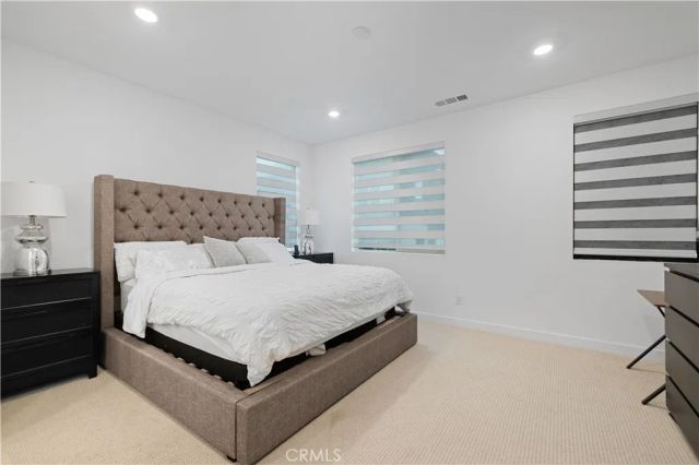 26799 Keystone Loop, Valencia, CA 91381
