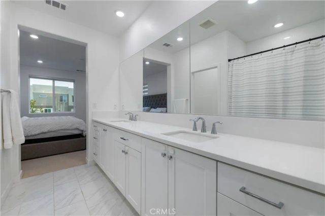 26799 Keystone Loop, Valencia, CA 91381