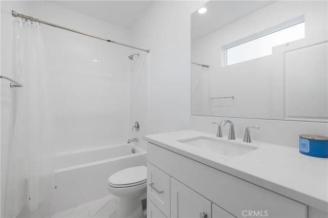 26799 Keystone Loop, Valencia, CA 91381