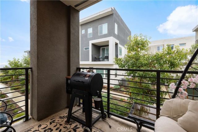 26799 Keystone Loop, Valencia, CA 91381